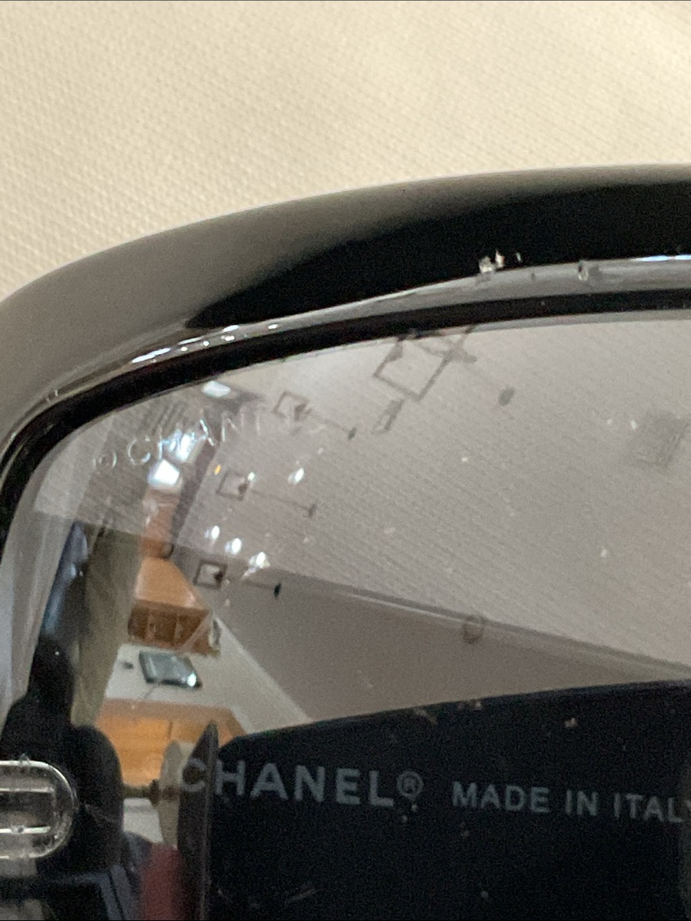 CHANEL Glossy Black Oversized Sunglasses with Quilted Case - Picture 12 of 14